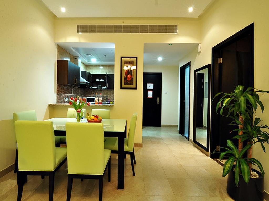 Pride Hotel Apartments Dubai Exteriör bild